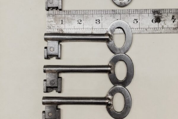 metals - locks & keys